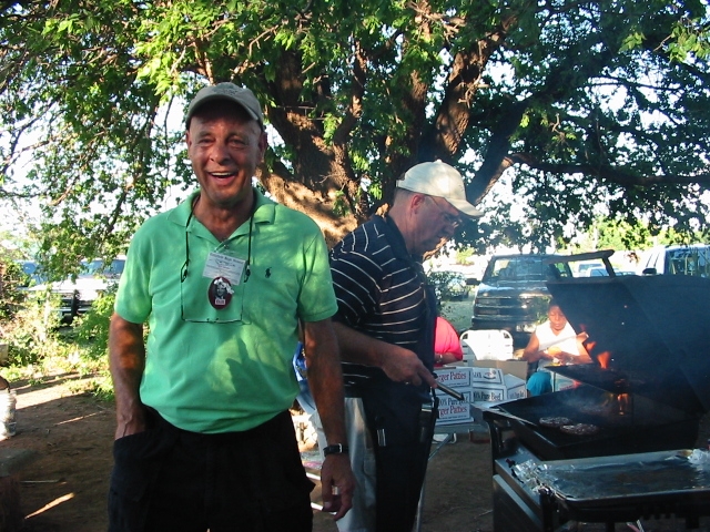 Bill--Paul Hot cooks.JPG